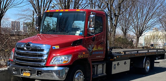 Emergency Towing Broome St New York